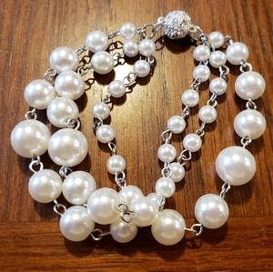🍍 3 for $10!! 🍍 Multi strand pearl bracelet